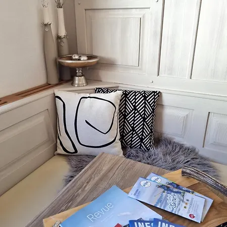 Erich Schweiger דירה *